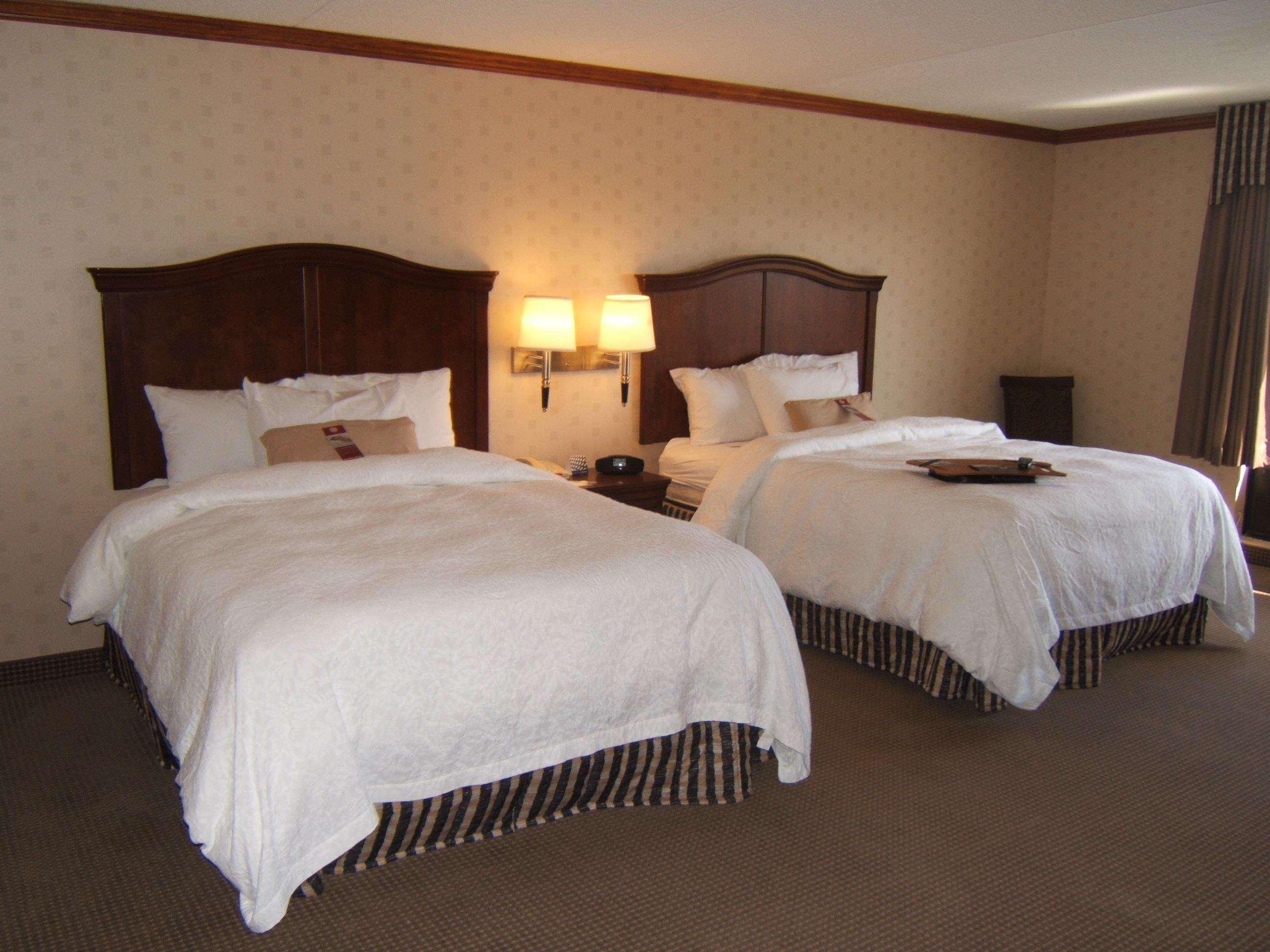 Hampton Inn & Suites By Hilton Manchester Bedford Chambre photo